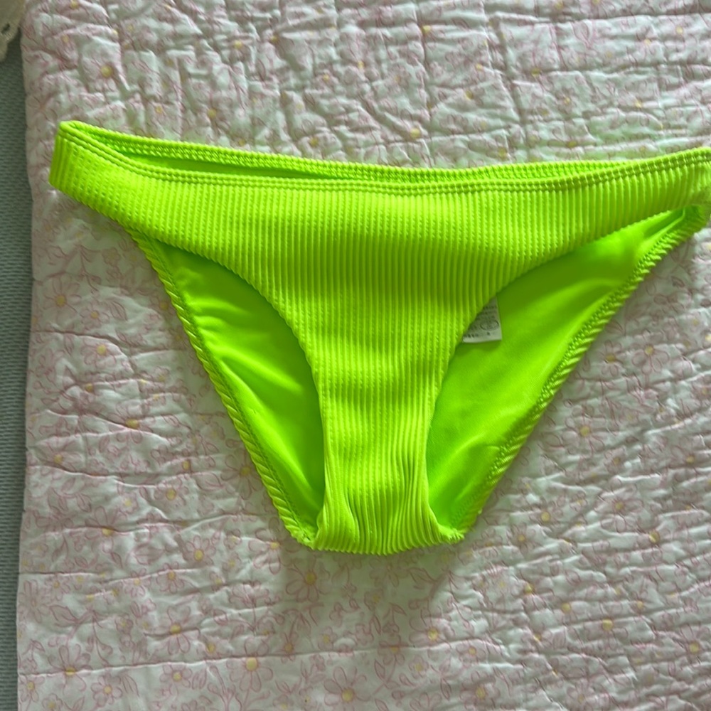 hollister bikini bottoms!